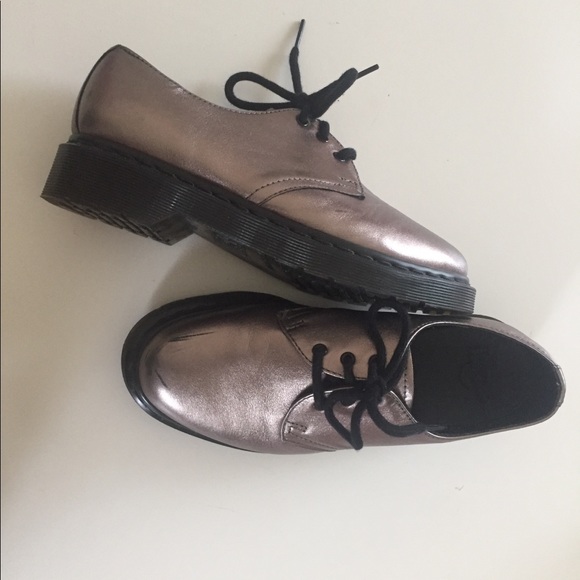 Dr. Martinens - Picture 5 of 7